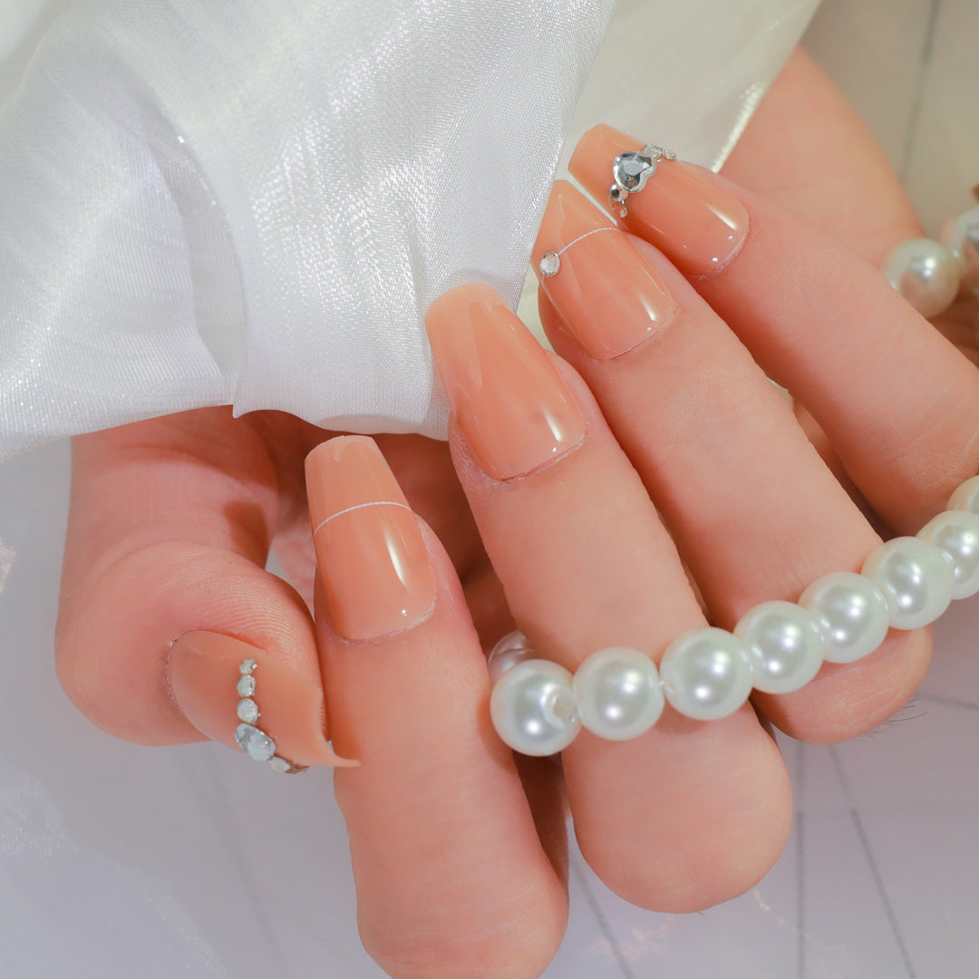 CRYSTAL FROST COFFIN SHAPE PRESS ON NAILS
