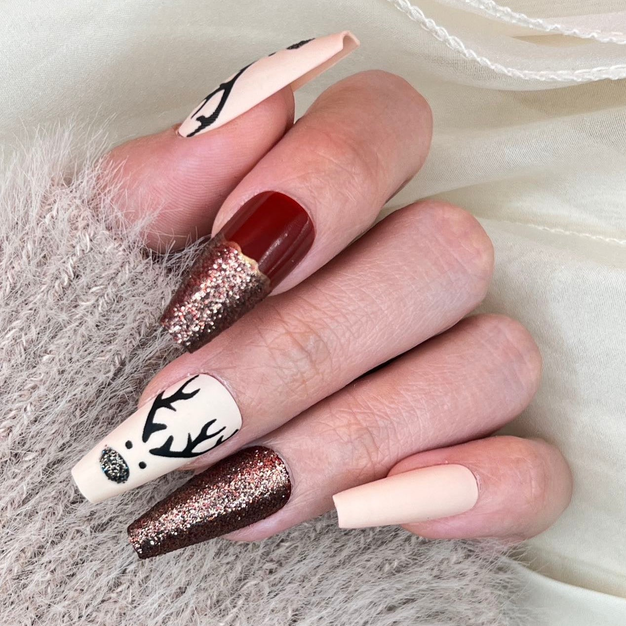 WOODLAND WONDER COFFIN SHAPE PRESS ON NAILS