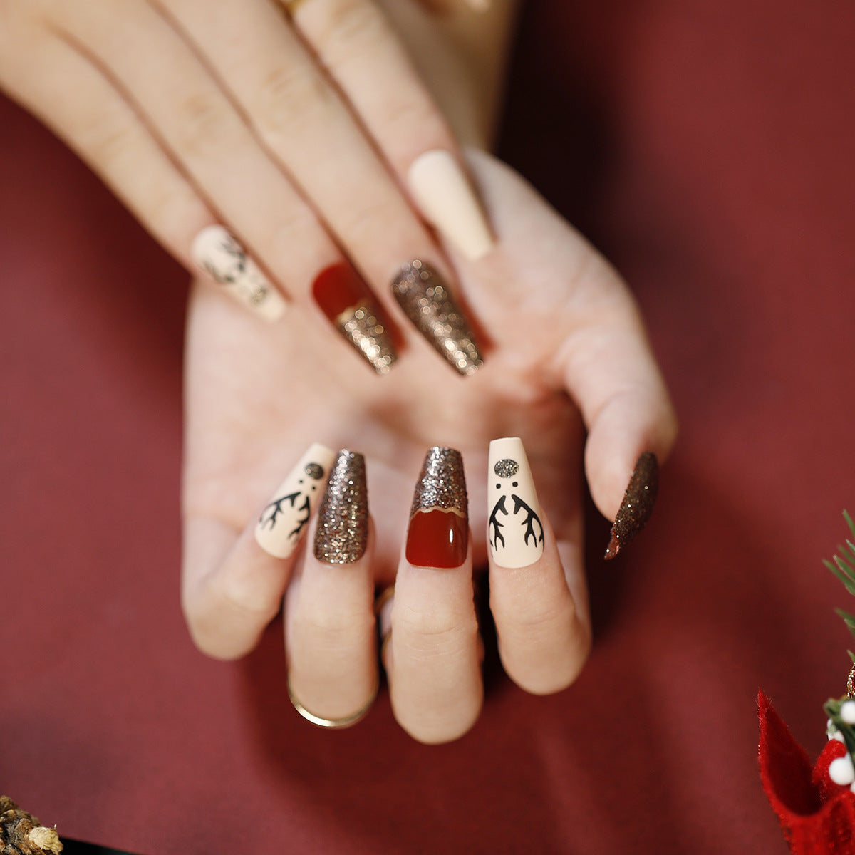 WOODLAND WONDER COFFIN SHAPE PRESS ON NAILS