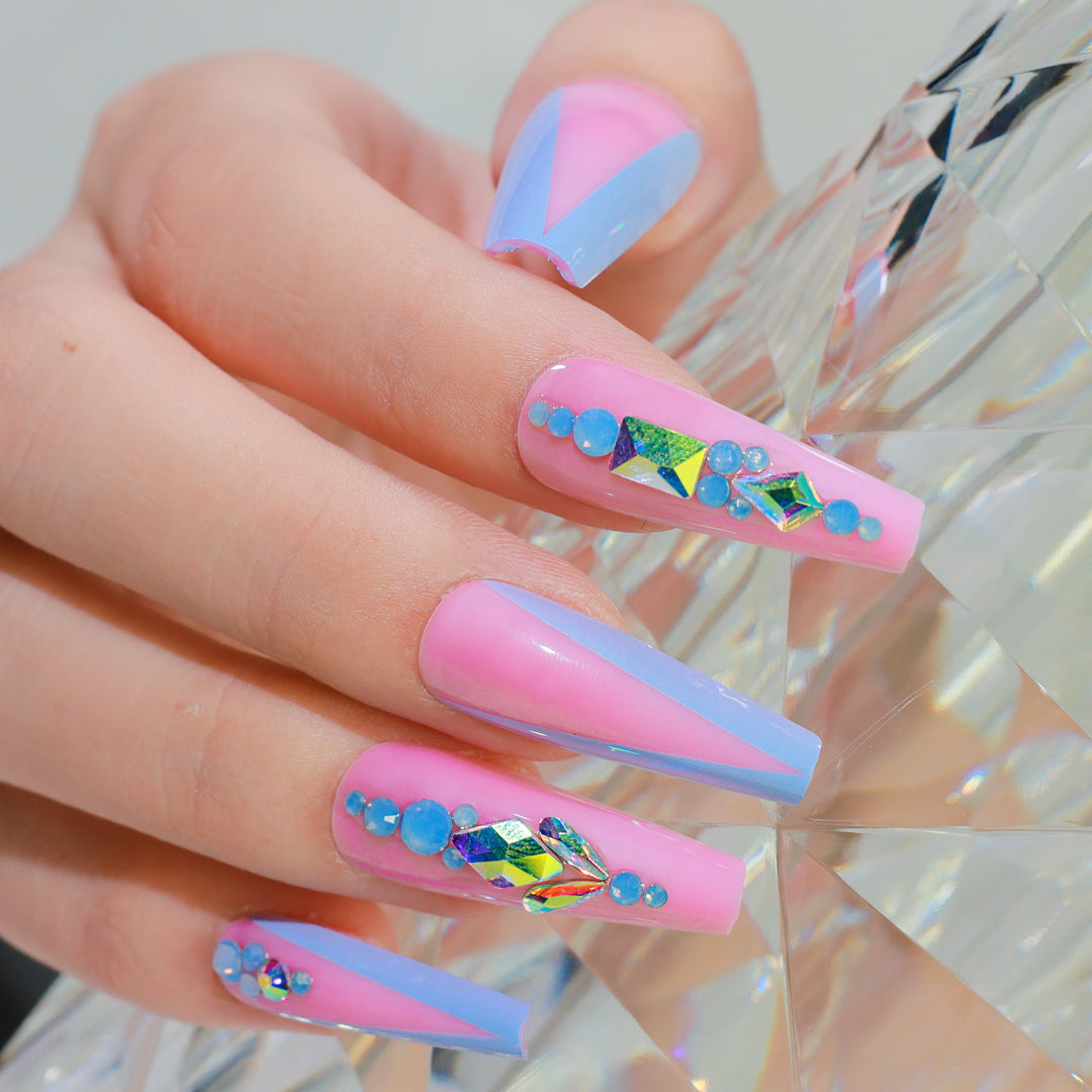 AZURE TRIANGLE OVAL SHAPE PRESS ON NAILS