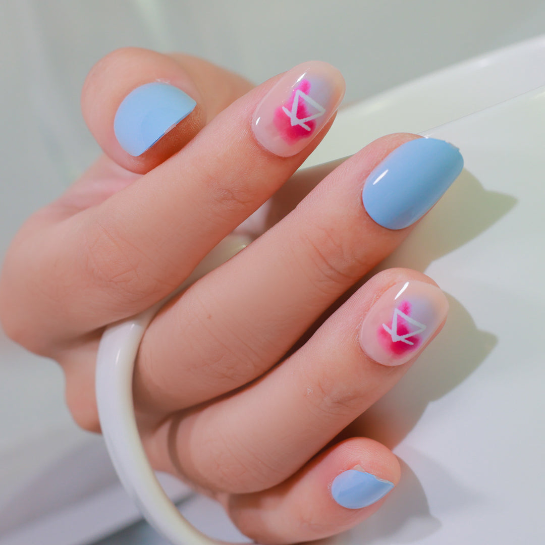 AZURE TRIANGLE OVAL SHAPE PRESS ON NAILS