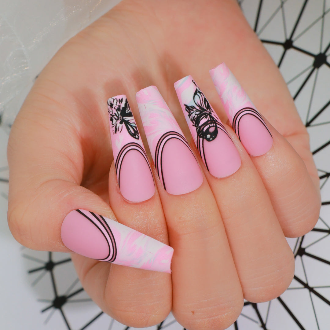 PRETTY IN PINK COFFIN SHAPE PRESS ON NAILS