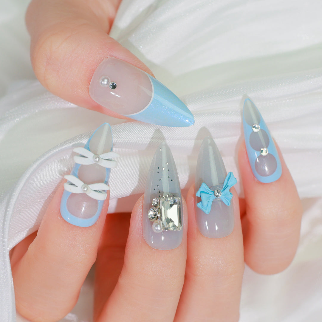 BLUE BLISS ALMOND SHAPE PRESS ON NAILS