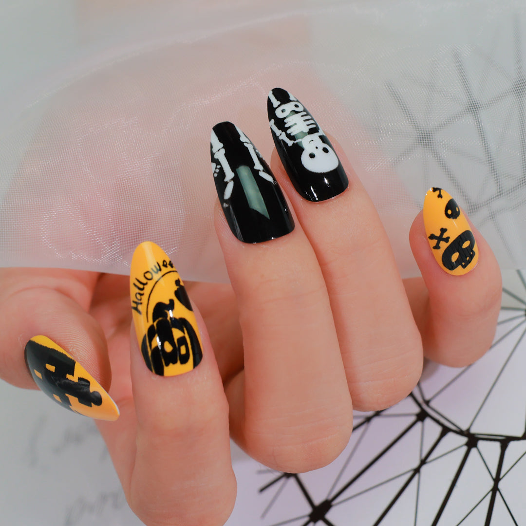 TRICK OR TREAT ALMOND SHAPE PRESS ON NAILS