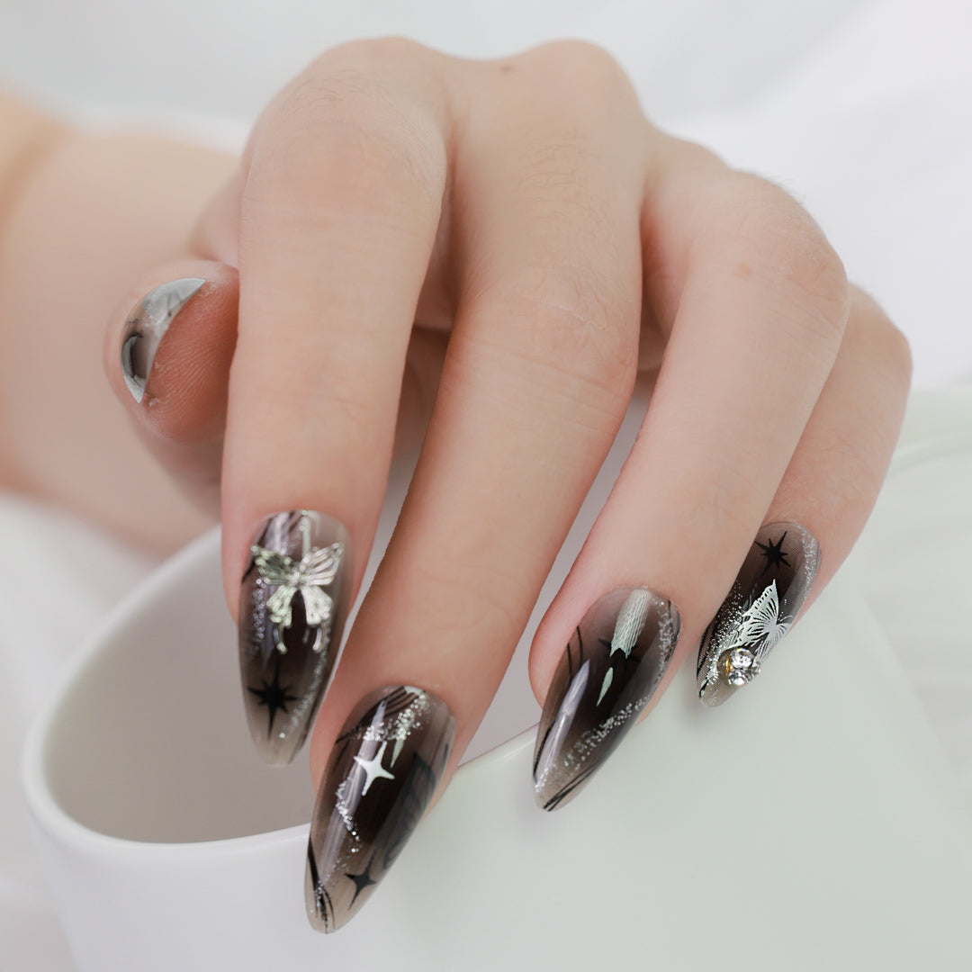 NOIR CHIC ALMOND SHAPE PRESS ON NAILS