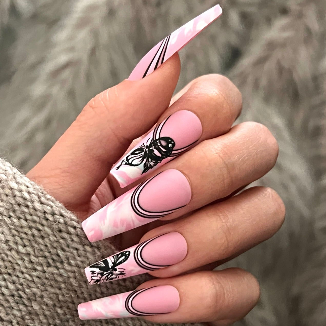 PRETTY IN PINK COFFIN SHAPE PRESS ON NAILS